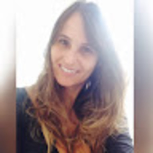 Meet your Posher, Renata - Picture 1 of 1